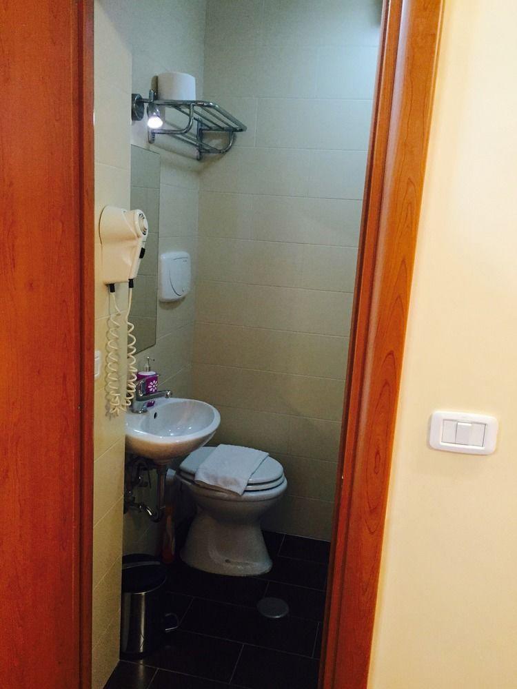 Zhihua Guest House Rom Exterior foto